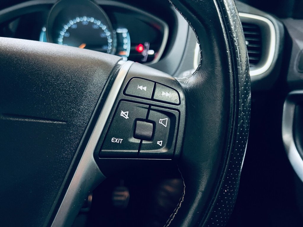 Used Volvo V40 2015 for sale - 77287686: Photo 27