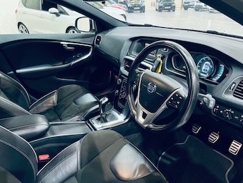 Used Volvo V40 2015 for sale - 77287686: Photo