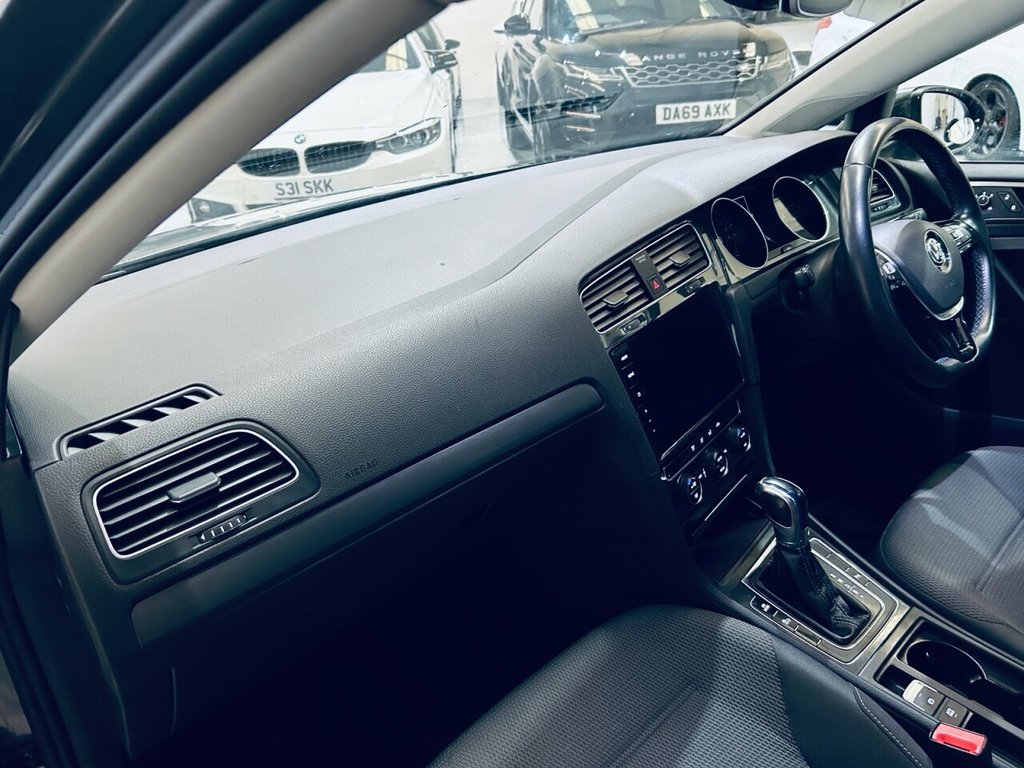 Used Volkswagen Golf 2019 for sale - 76711616: Photo 18