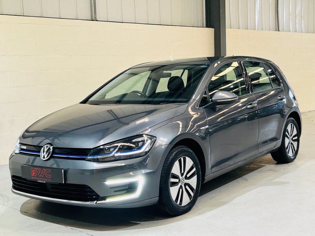 Used Volkswagen Golf 2019 for sale - 76711616: Photo 2