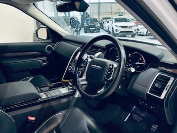 Used Land Rover Discovery 2017 for sale - 78892402: Photo