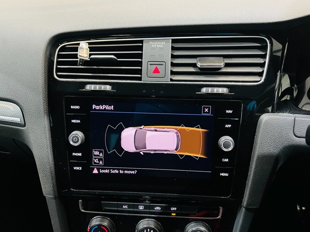 Used Volkswagen Golf 2019 for sale - 77672802: Photo 12