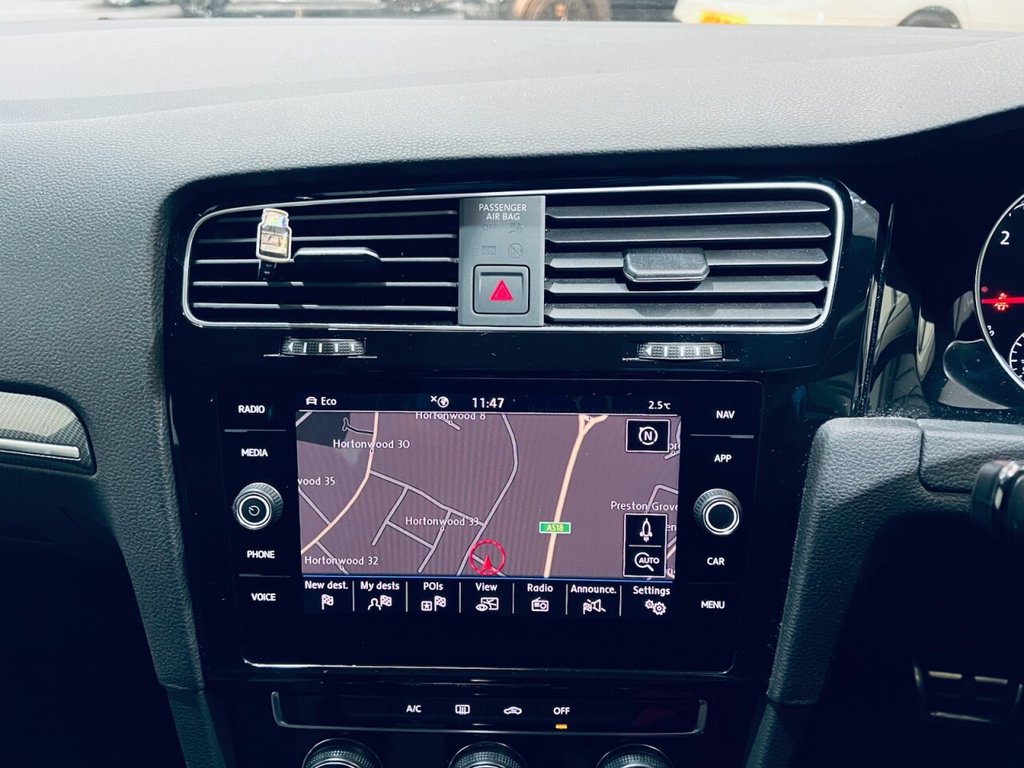 Used Volkswagen Golf 2019 for sale - 77672802: Photo 3