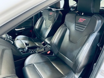 Used Ford Focus 2015 for sale - 78682314: Photo