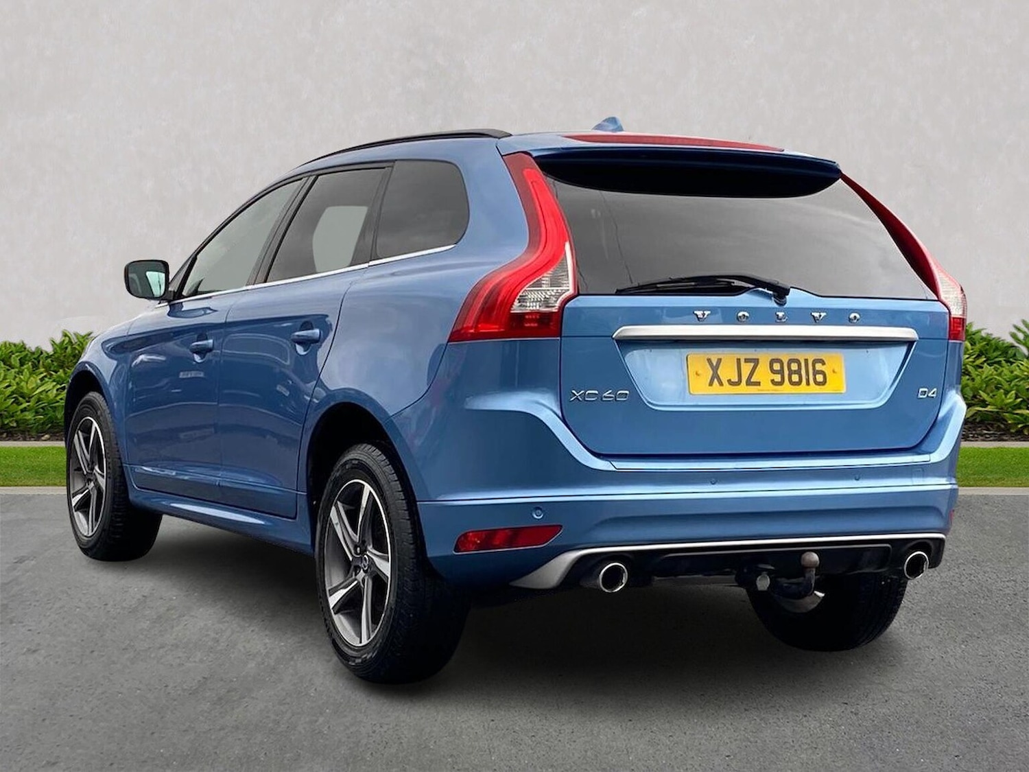 Used Volvo XC60 2016 for sale - 76450510: Photo 2