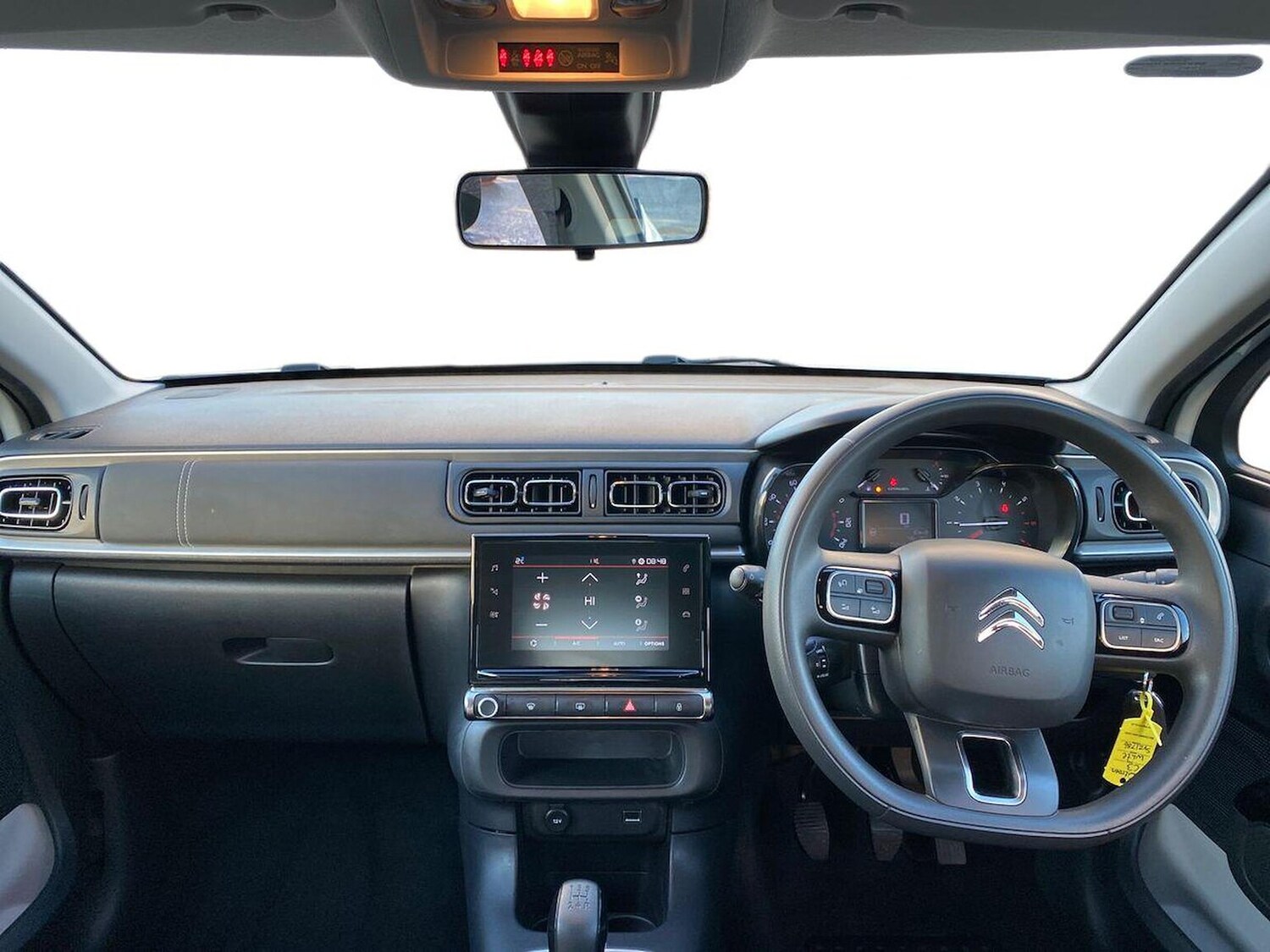 Used Citroen C3 2023 for sale - 76547639: Photo 8