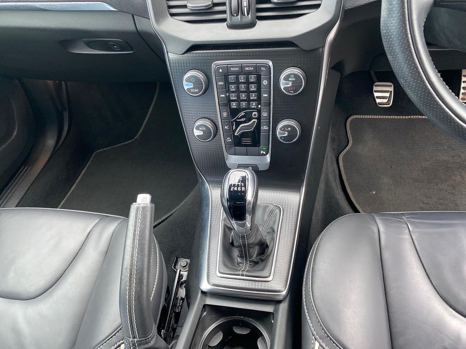 Used Volvo V40 2019 for sale - 76045986: Photo 13