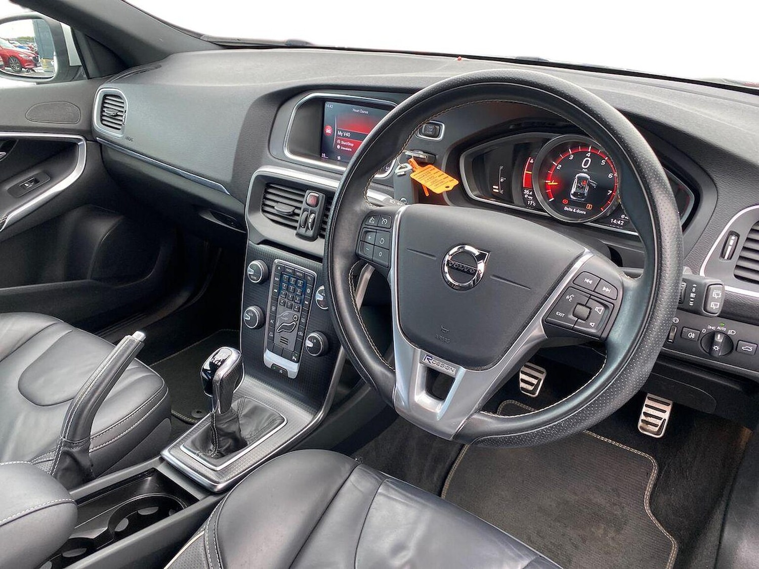 Used Volvo V40 2019 for sale - 76045986: Photo 15