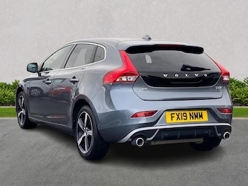Used Volvo V40 2019 for sale - 76045986: Photo