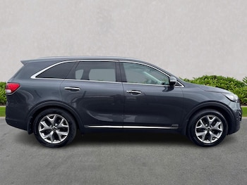 Used Kia Sorento 2017 for sale - 79069303: Photo