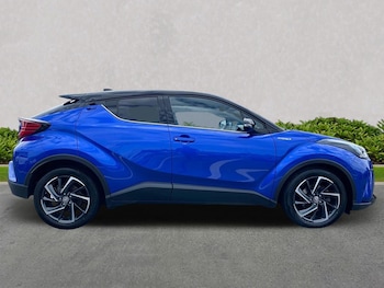 Used Toyota C-HR 2021 for sale - 75436379: Photo