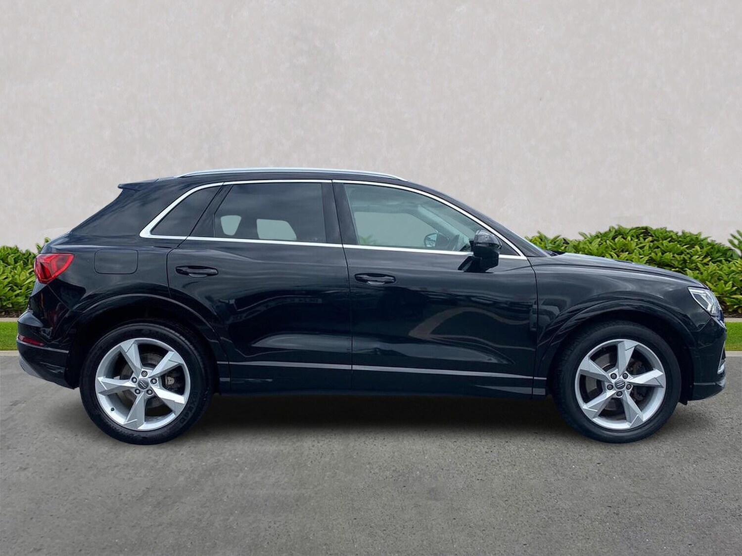 Used Audi Q3 2019 for sale - 76070171: Photo 3