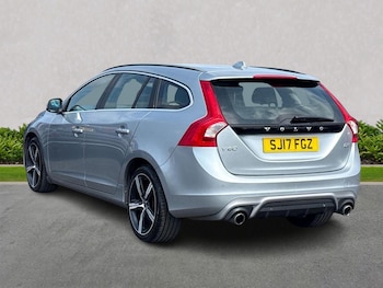 Used Volvo V60 2017 for sale - 79138881: Photo