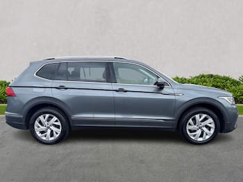 Used Volkswagen Tiguan Allspace 2023 for sale - 79620412: Photo