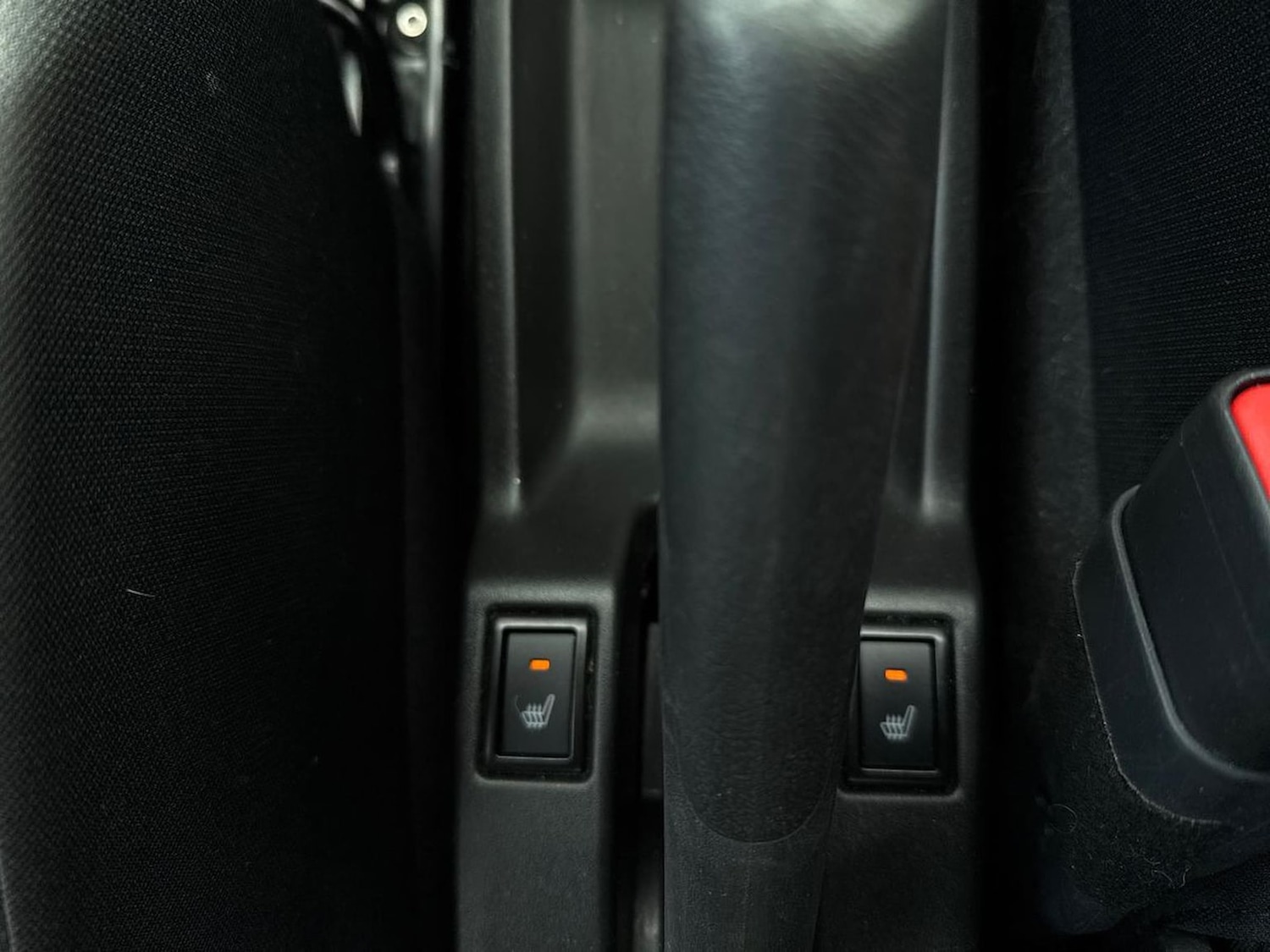 Used Suzuki Swift 2024 for sale - 78195332: Photo 2