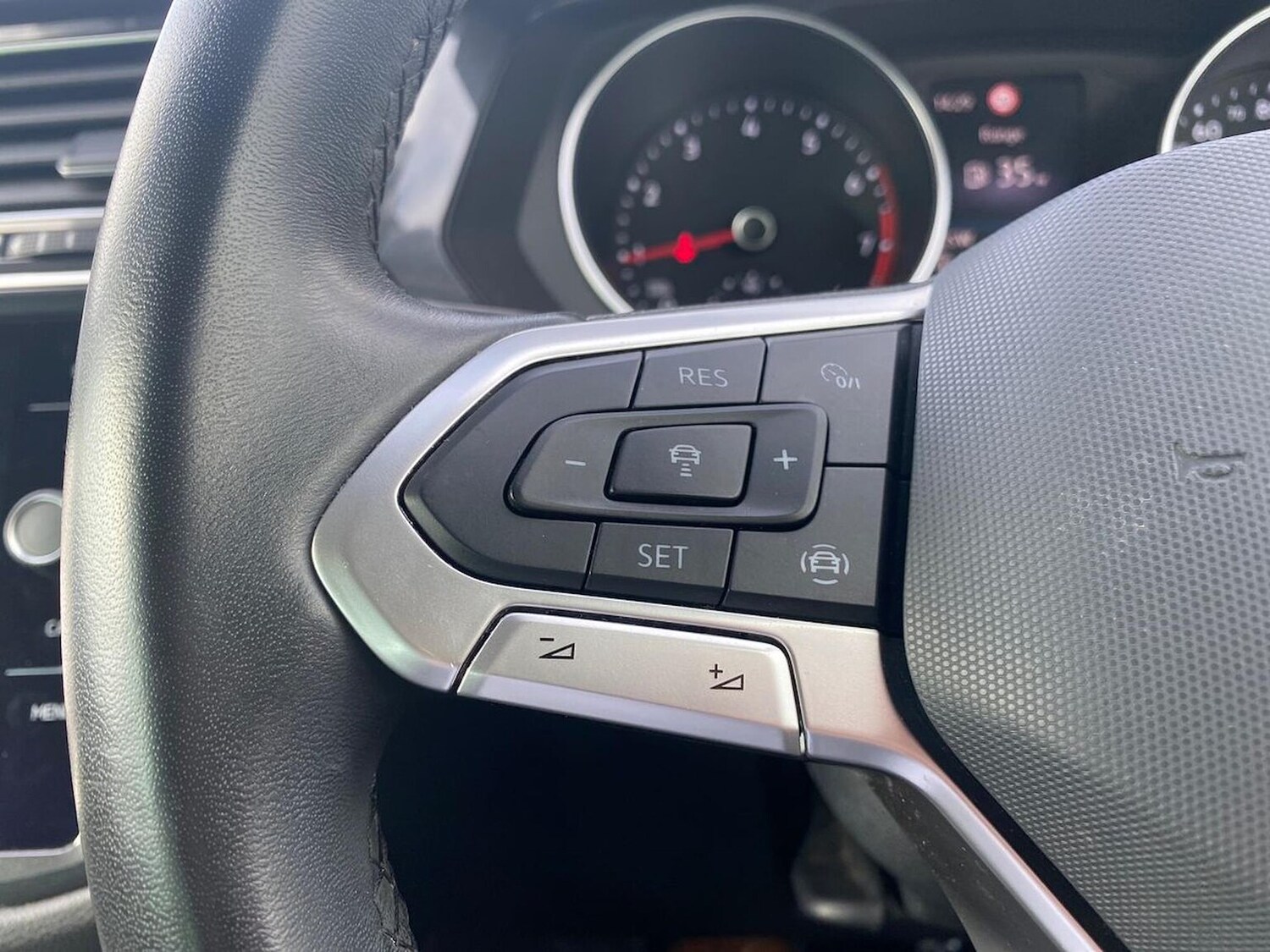 Used Volkswagen Tiguan 2023 for sale - 78194973: Photo 26