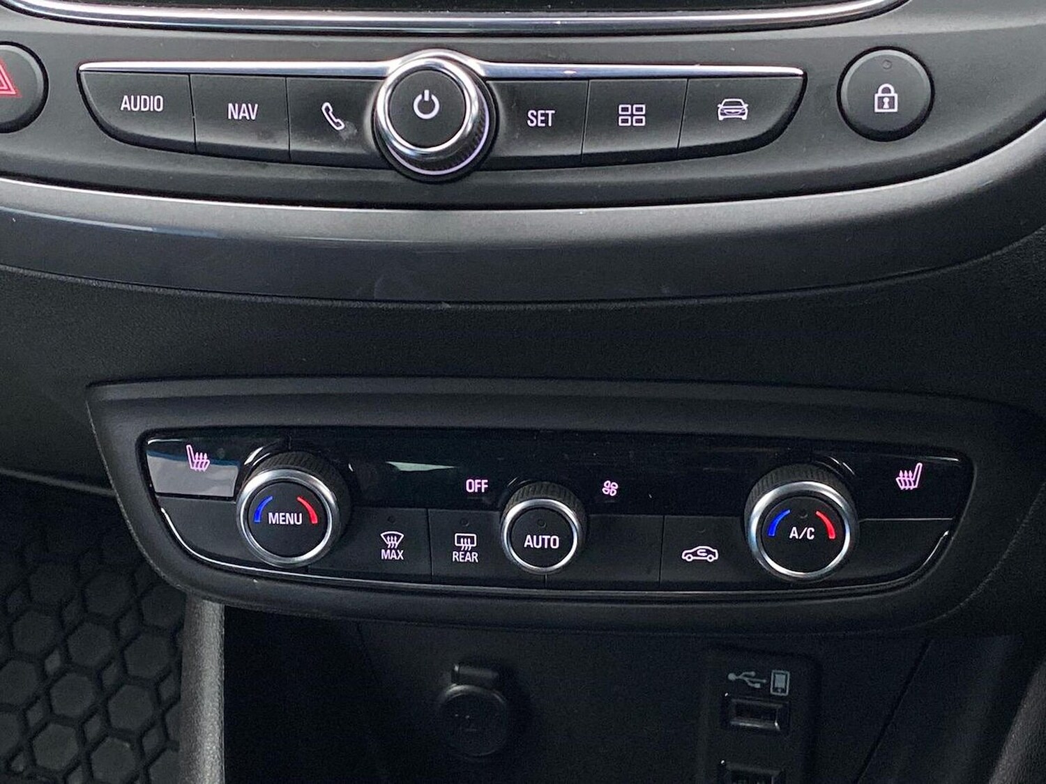 Used Vauxhall Crossland 2022 for sale - 76170770: Photo 12