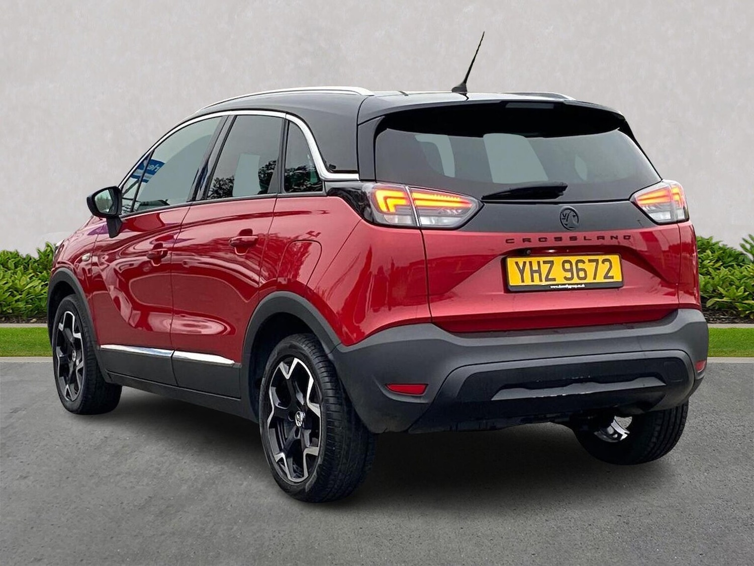 Used Vauxhall Crossland 2022 for sale - 76170770: Photo 2