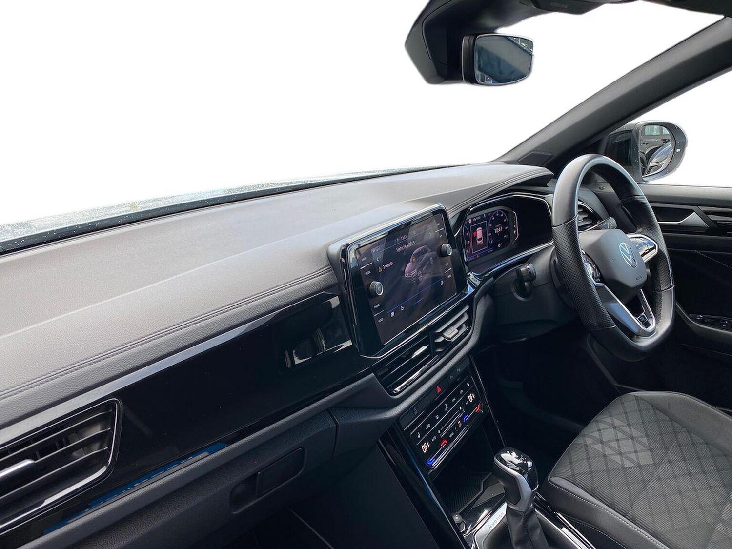 Used Volkswagen T-Roc 2023 for sale - 75583060: Photo 7