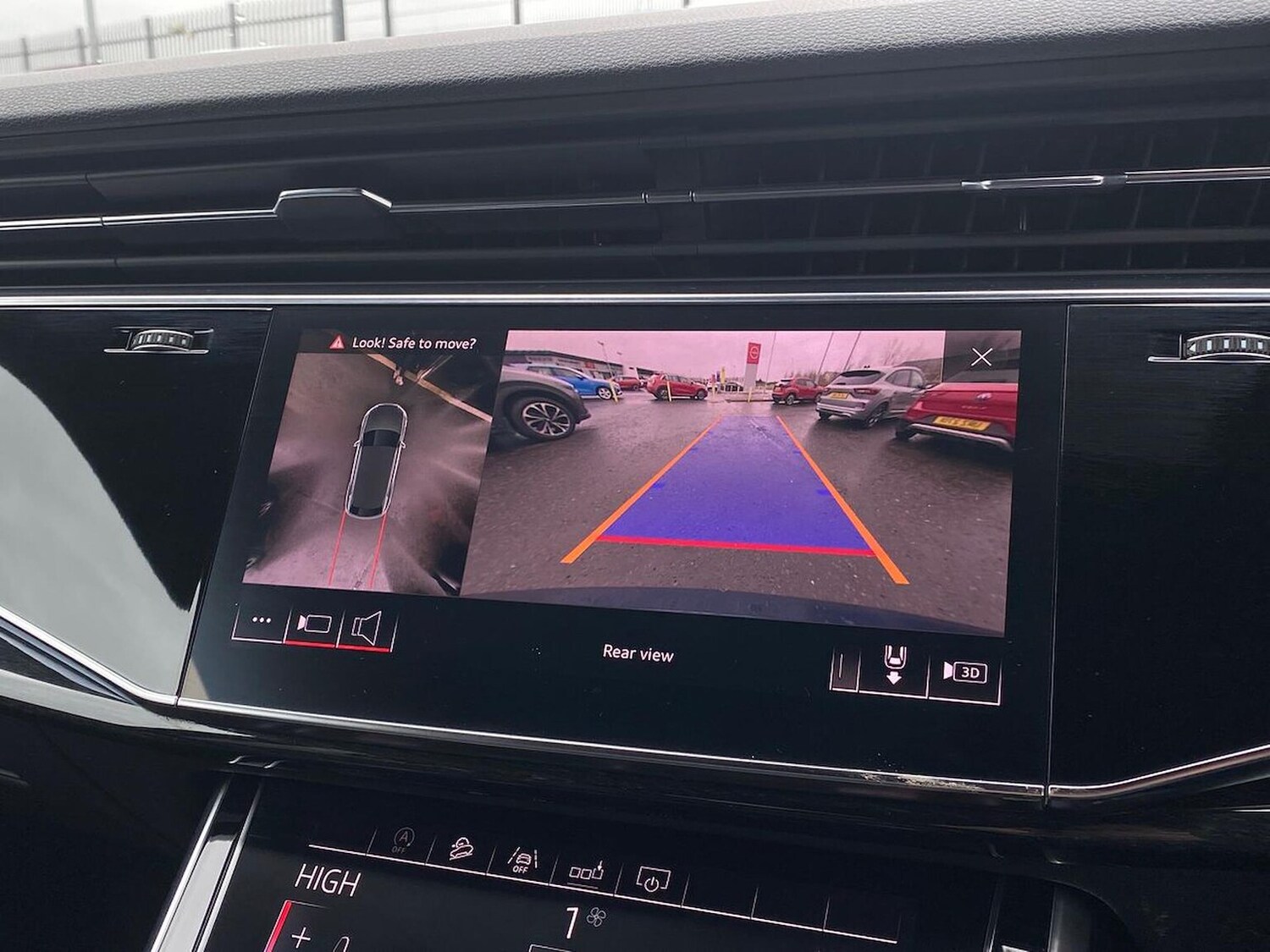 Used Audi Q8 2019 for sale - 77896245: Photo 24