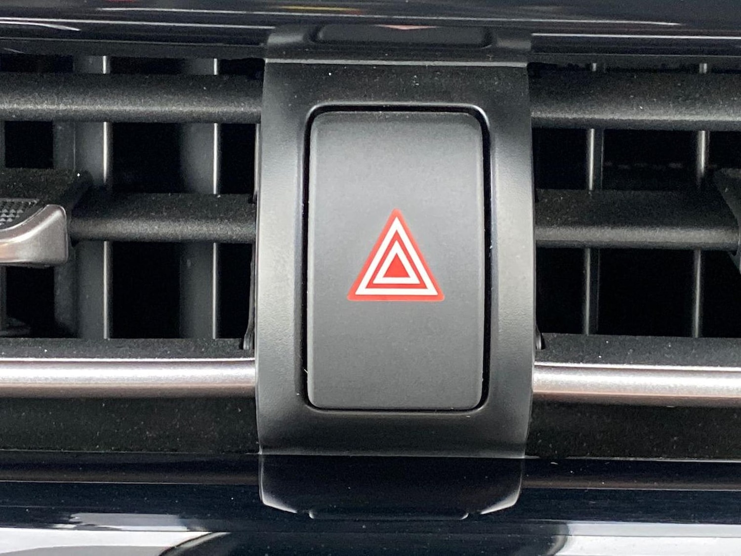 Used Toyota C-HR 2022 for sale - 76319606: Photo 22