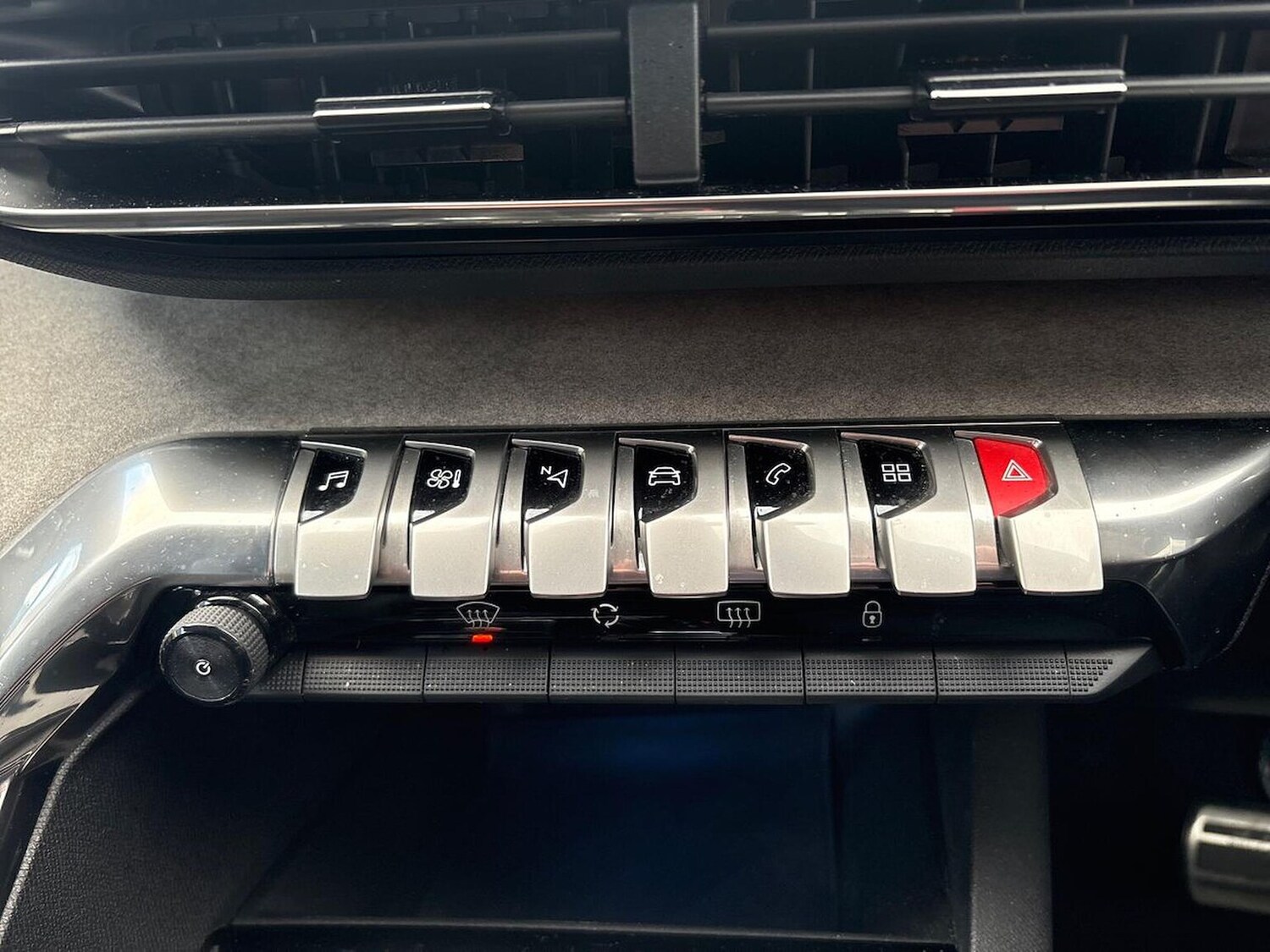 Used Peugeot 3008 2022 for sale - 77489044: Photo 12