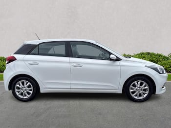 Used Hyundai i20 2018 for sale - 79656295: Photo