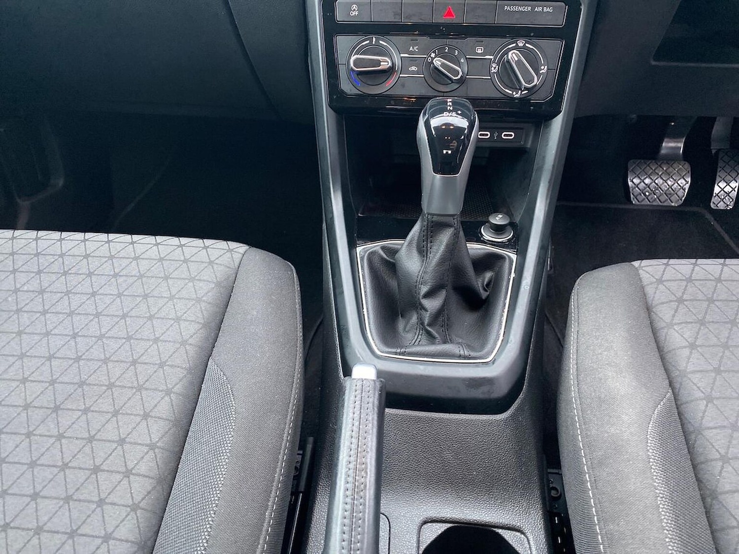 Used Volkswagen T-Cross 2022 for sale - 77701358: Photo 14