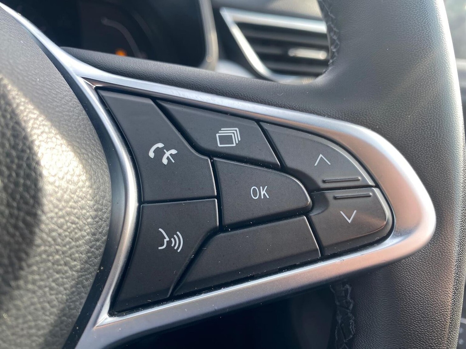 Used Renault Clio 2023 for sale - 78195077: Photo 26