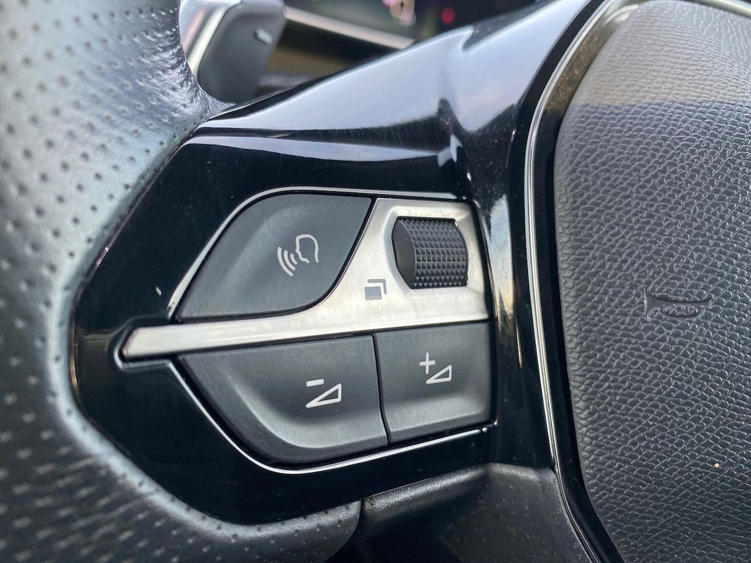 Used Peugeot 208 2020 for sale - 76741171: Photo 25