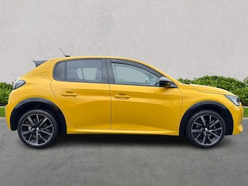 Used Peugeot 208 2023 for sale - 78691872: Photo