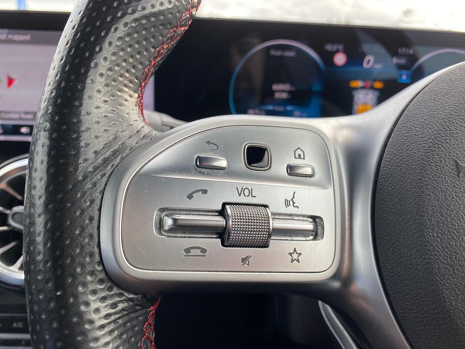 Used Mercedes-Benz GLB 2021 for sale - 75908099: Photo 25