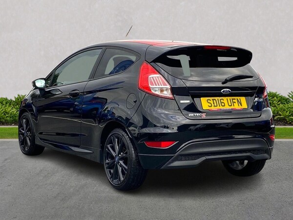Used Ford Fiesta 2016 for sale - 76129018: Photo 2