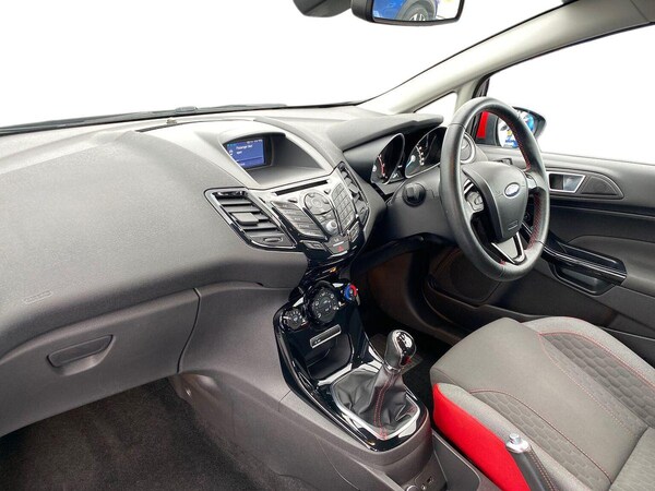 Used Ford Fiesta 2016 for sale - 76129018: Photo 7