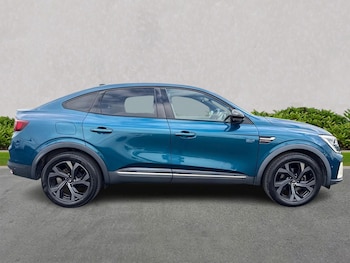 Used Renault Arkana 2023 for sale - 78698699: Photo