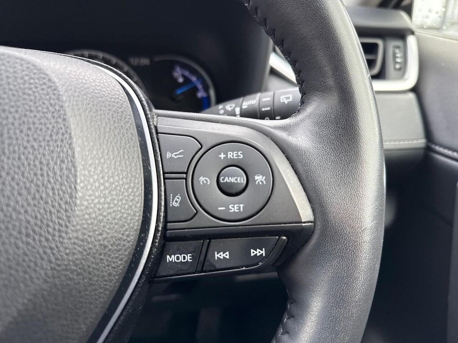 Used Toyota RAV4 2020 for sale - 78195367: Photo 27