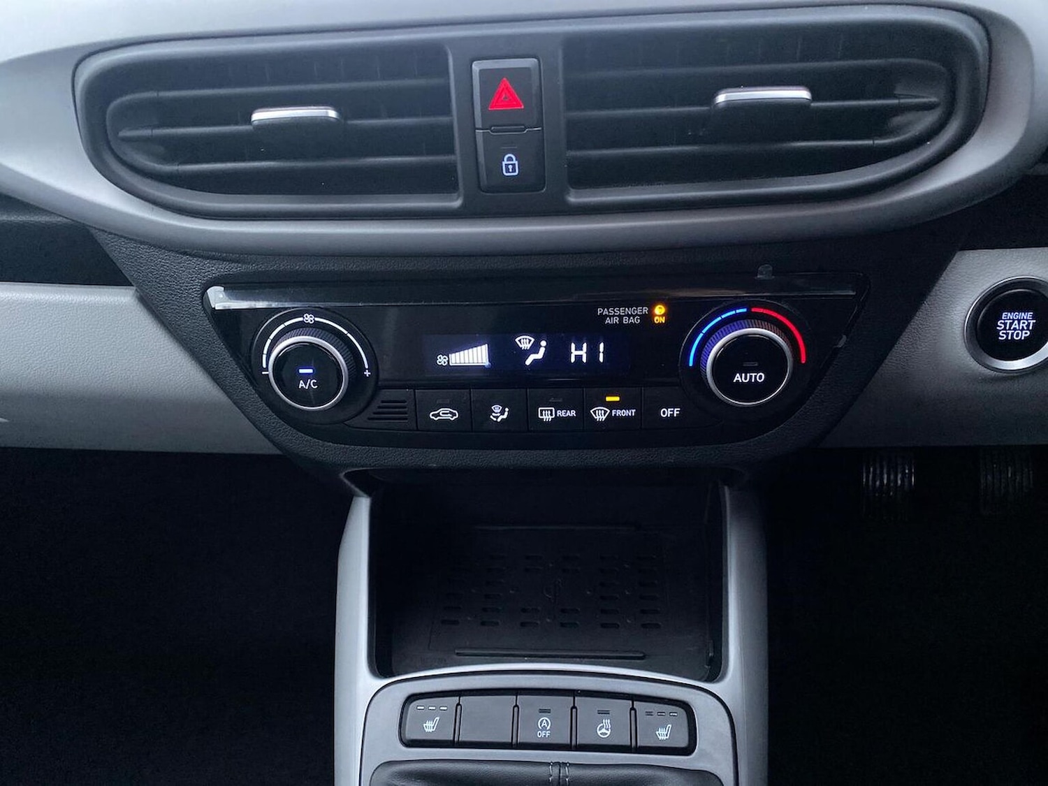 Used Hyundai i10 2022 for sale - 77896242: Photo 12