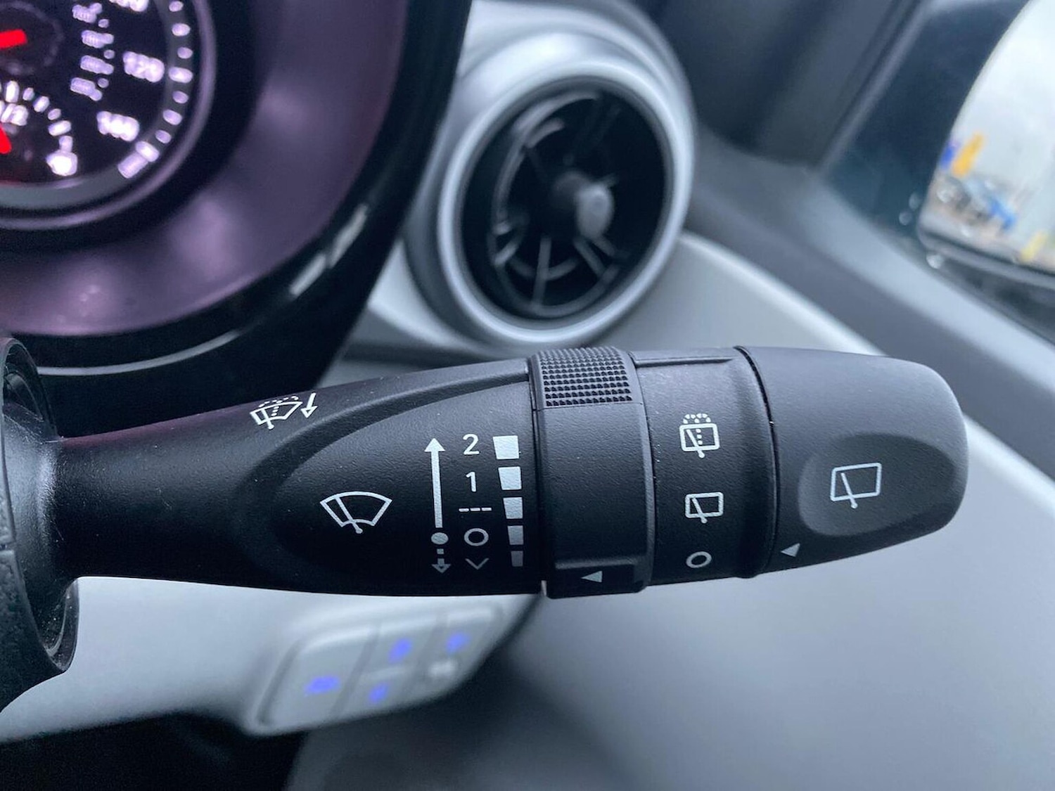 Used Hyundai i10 2022 for sale - 77896242: Photo 26