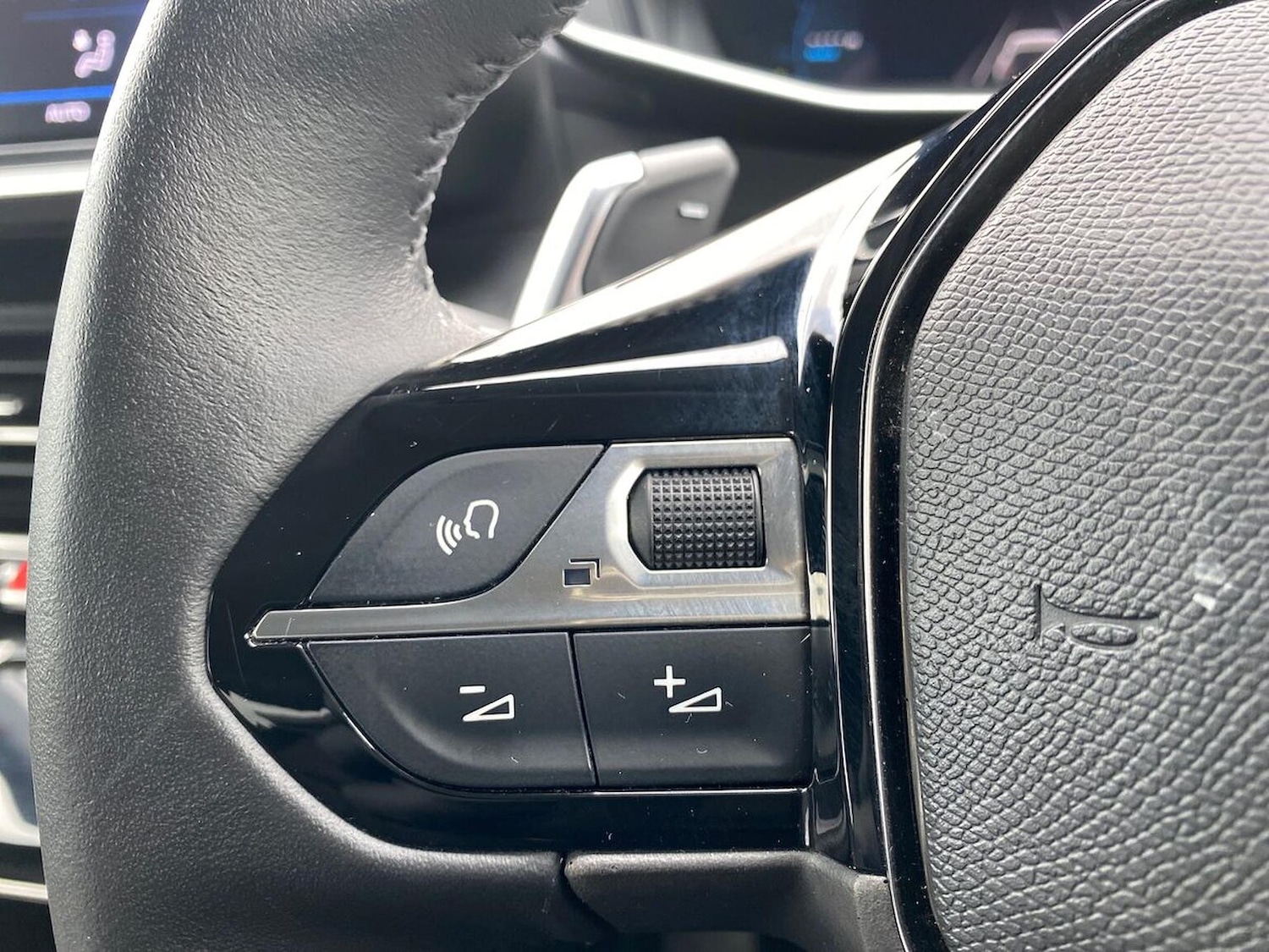 Used Peugeot 208 2023 for sale - 77567688: Photo 25