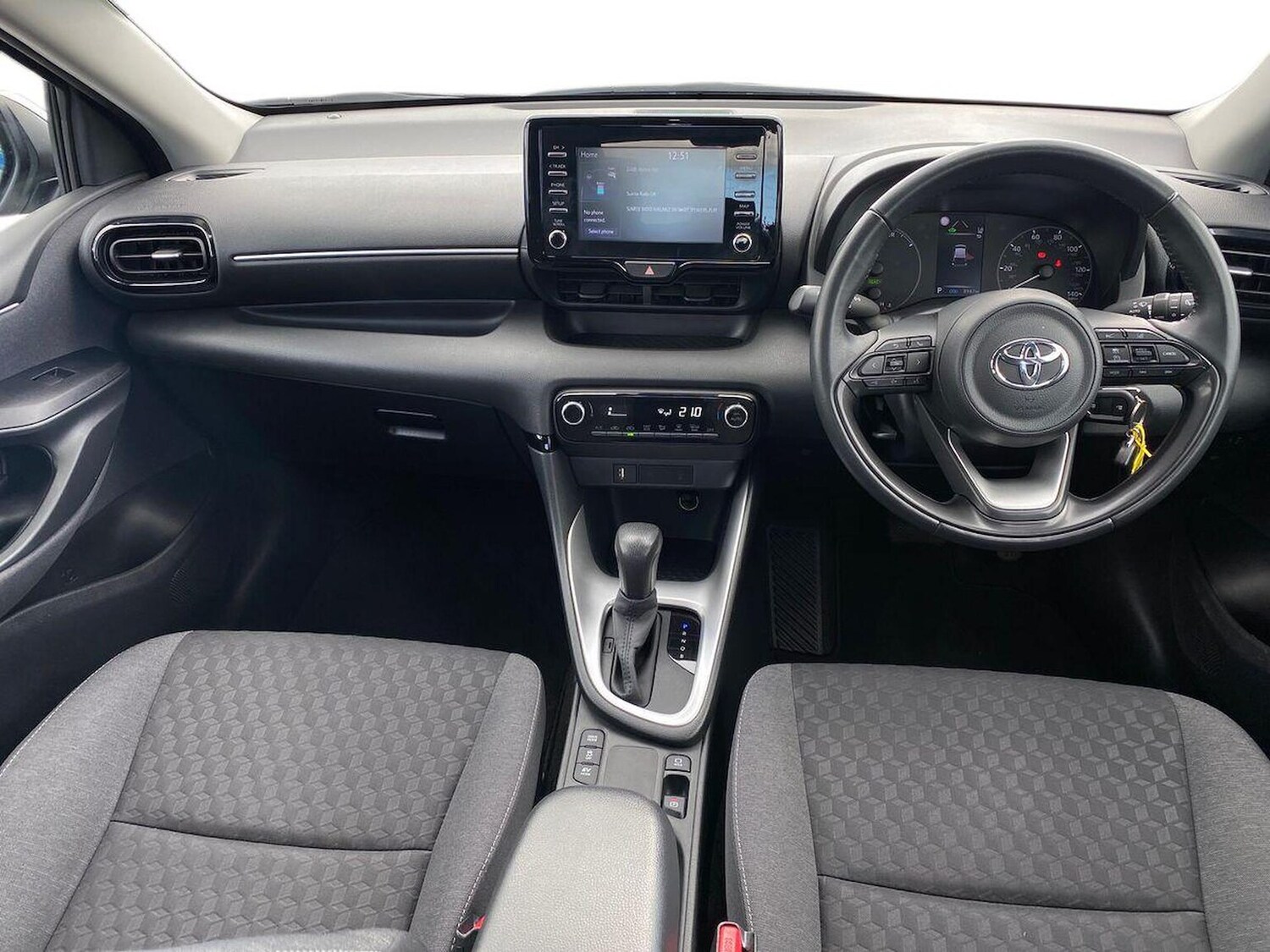 Used Toyota Yaris 2023 for sale - 78195379: Photo 10