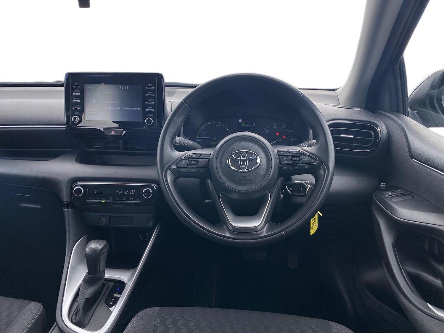 Used Toyota Yaris 2023 for sale - 78195379: Photo 11