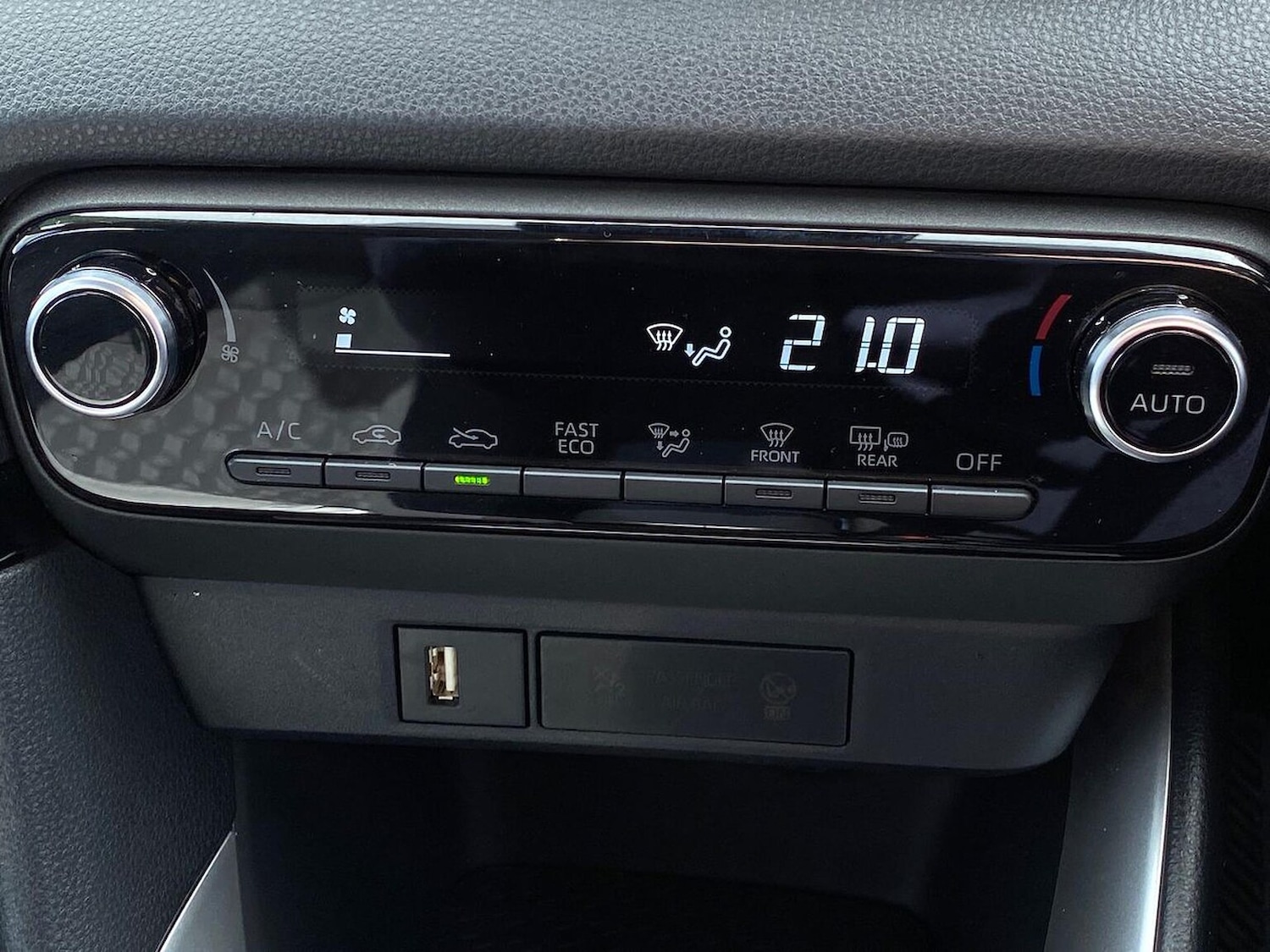 Used Toyota Yaris 2023 for sale - 78195379: Photo 14