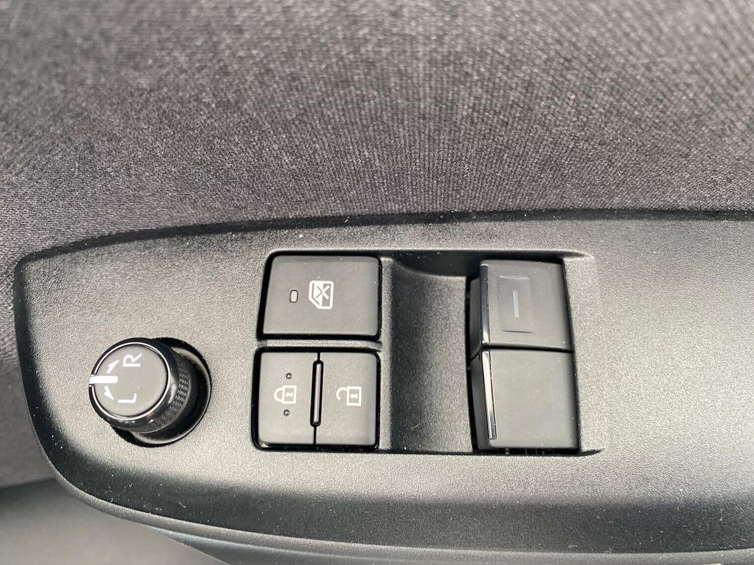 Used Toyota Yaris 2023 for sale - 78195379: Photo 23