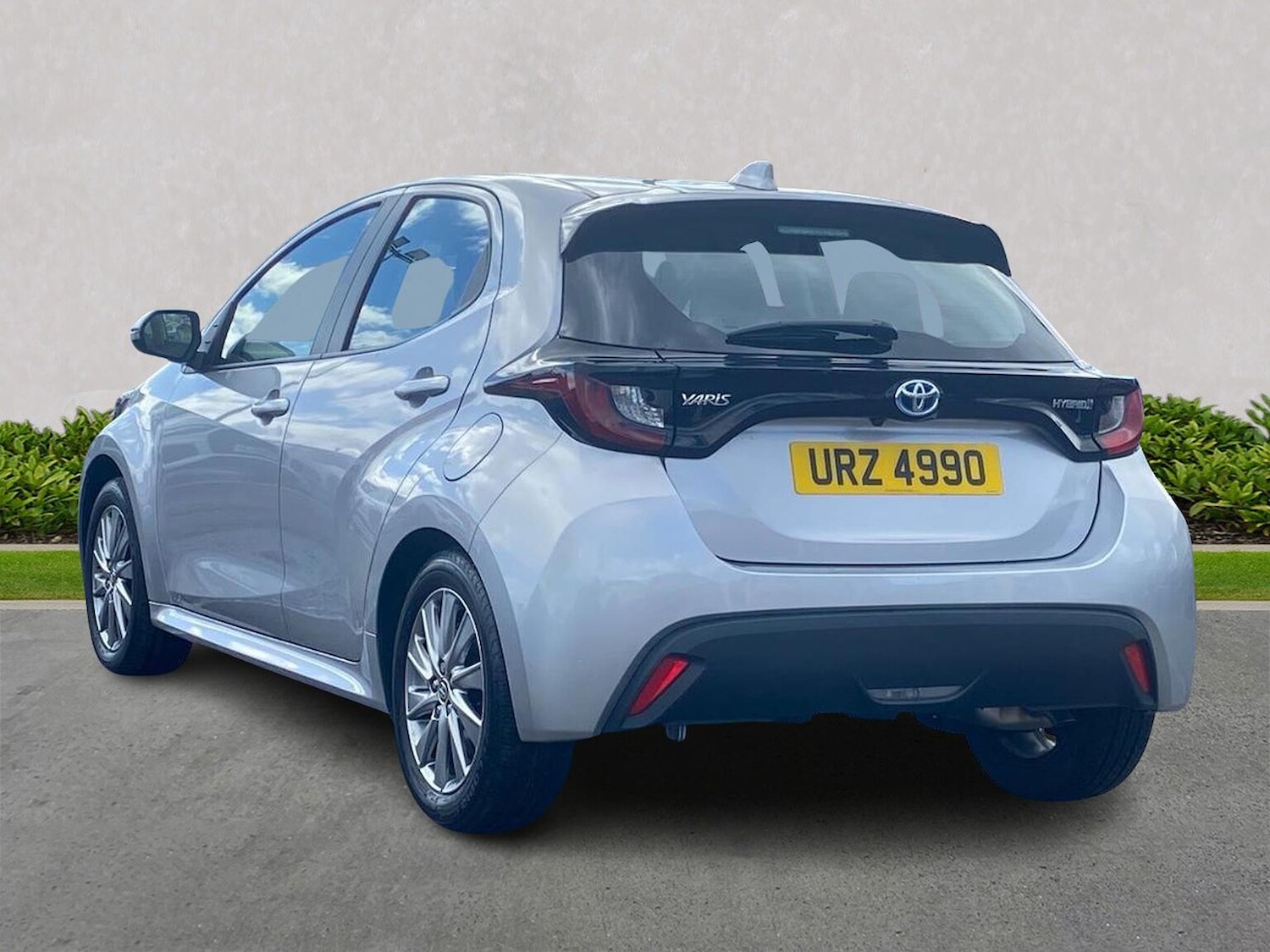 Used Toyota Yaris 2023 for sale - 78195379: Photo 4