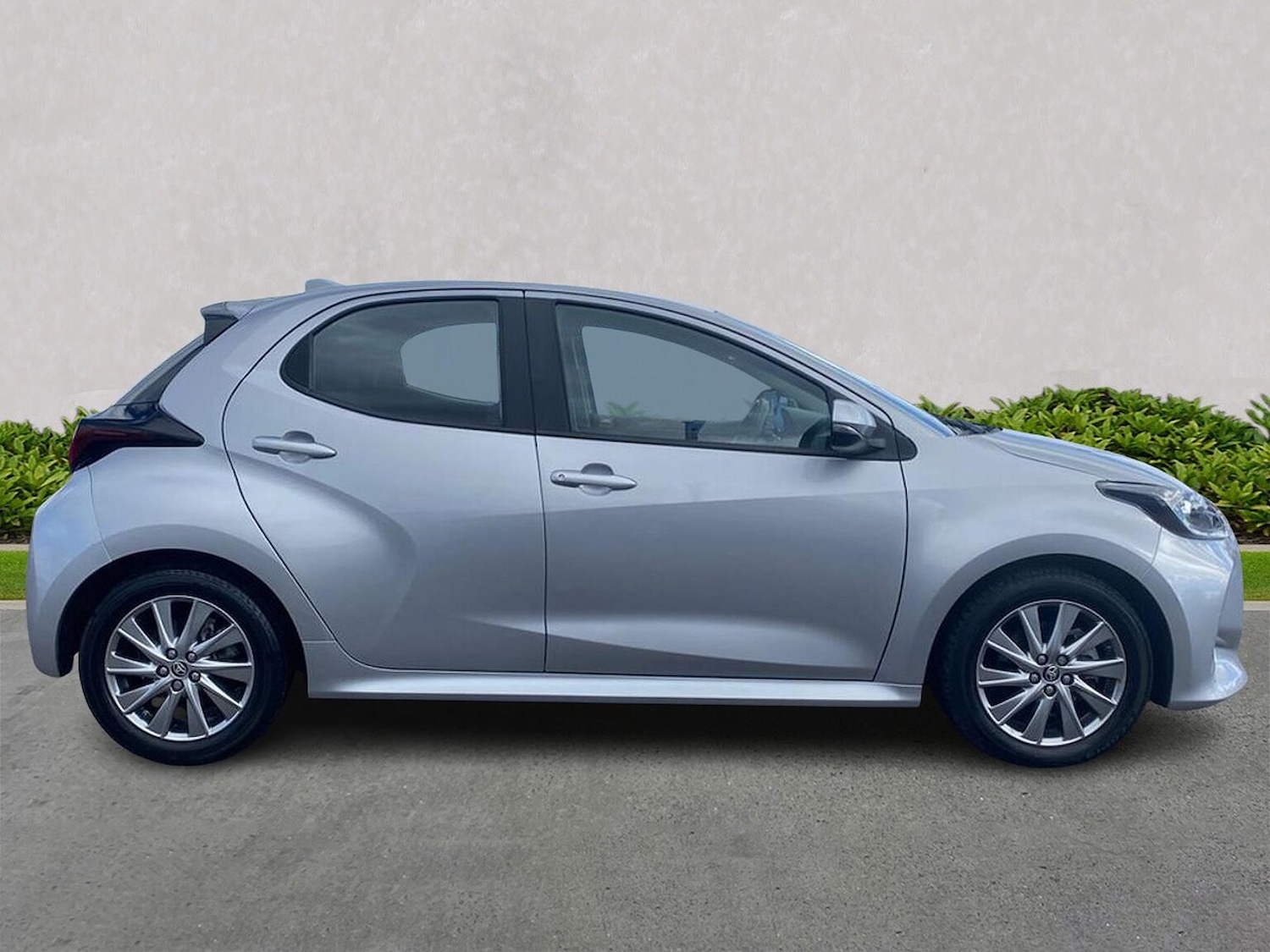 Used Toyota Yaris 2023 for sale - 78195379: Photo 5