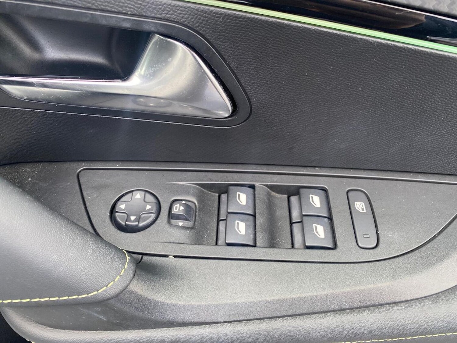 Used Peugeot 2008 2023 for sale - 78194965: Photo 24