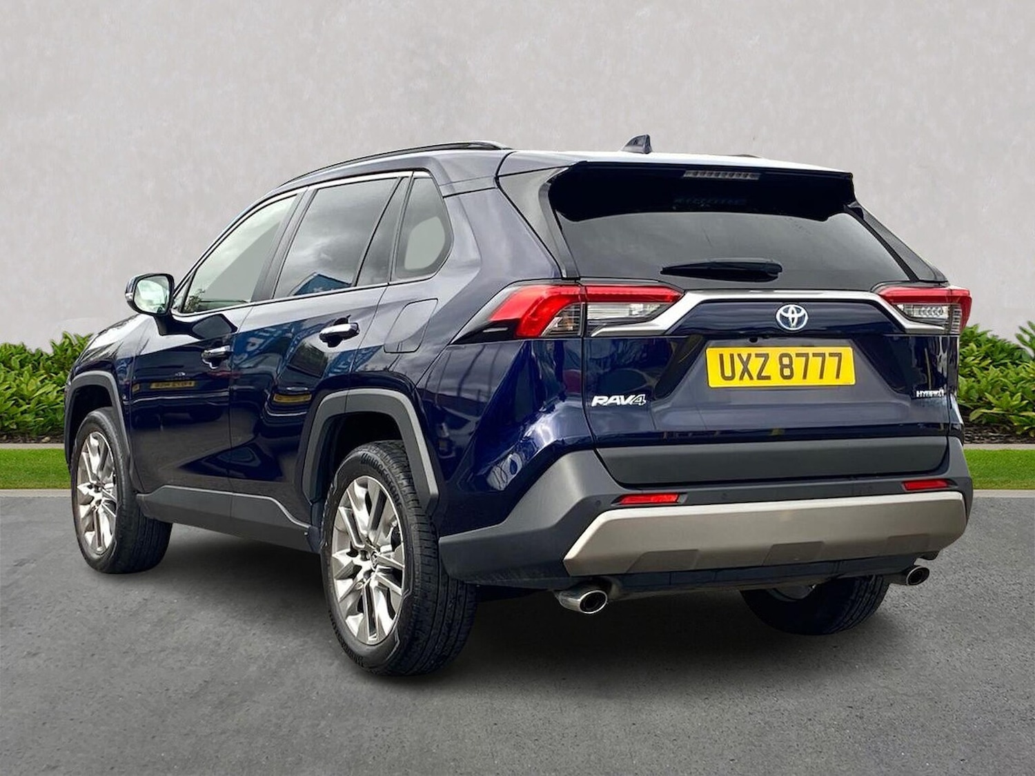 Used Toyota RAV4 2022 for sale - 76170771: Photo 2