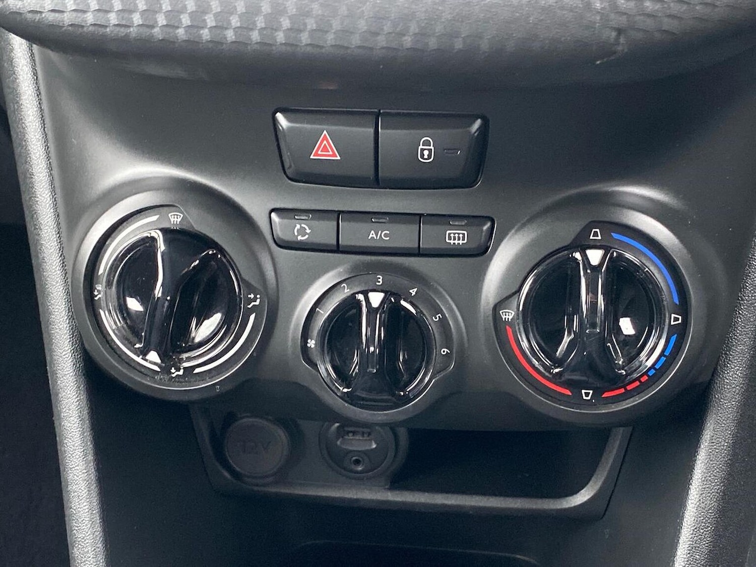 Used Peugeot 208 2018 for sale - 76471014: Photo 12