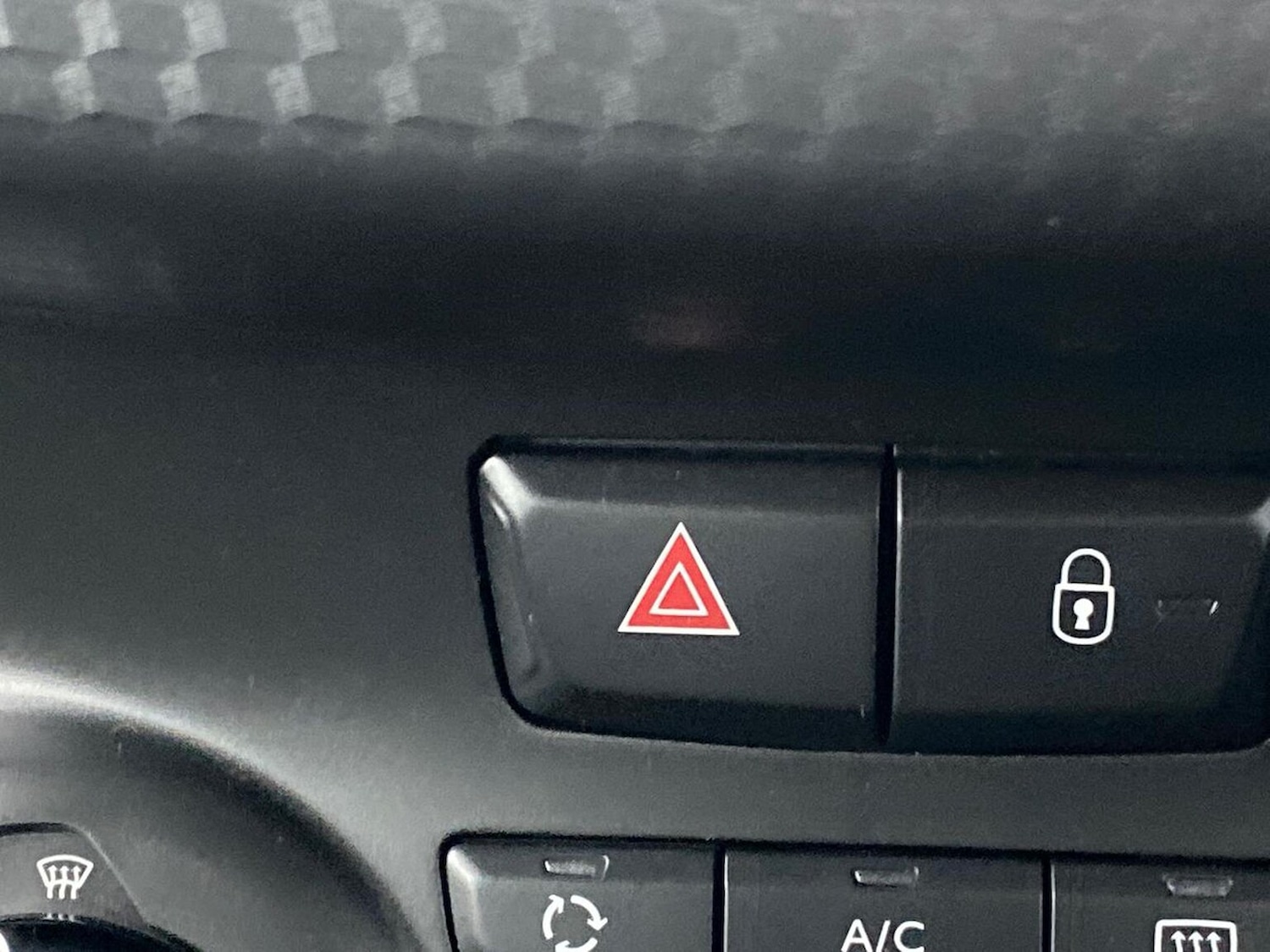 Used Peugeot 208 2018 for sale - 76471014: Photo 22