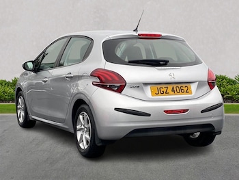 Used Peugeot 208 2018 for sale - 76471014: Photo